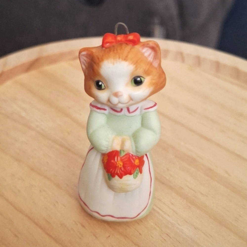 Hallmark Porcelain Christmas Kitty Ornament Vintage 1989